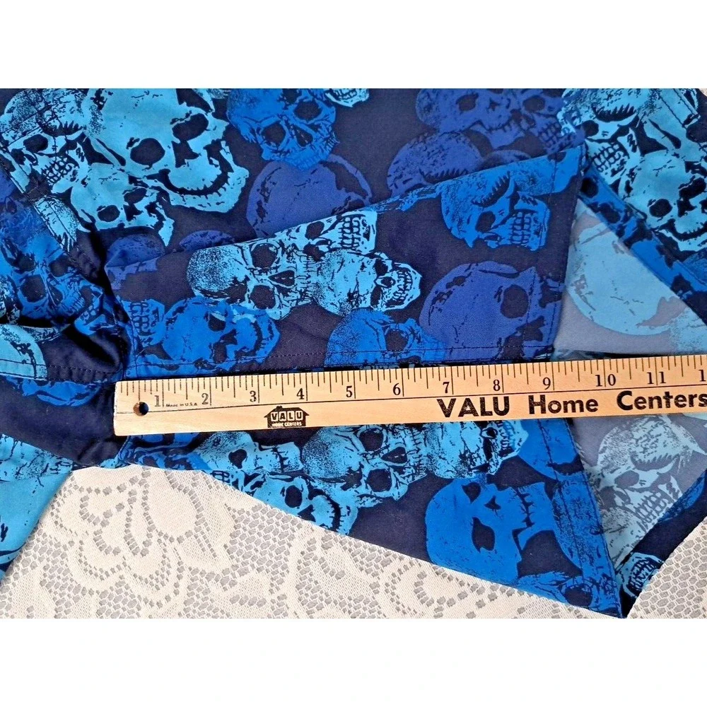 Phys Sci Apparel Board Shorts Men's Size 38 Unlined Blue Skulls Design Pre-owned